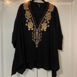 Andree by Unit Black BOHO Embroidered Floral Tunic